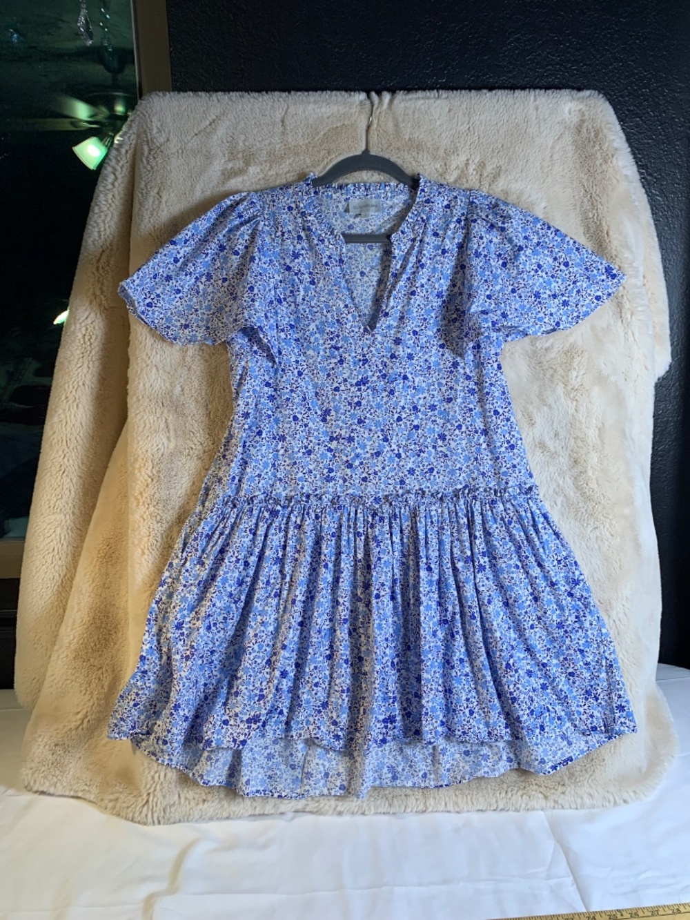 Sugar lips sz small blue floral top or dress - Picture 2 of 9